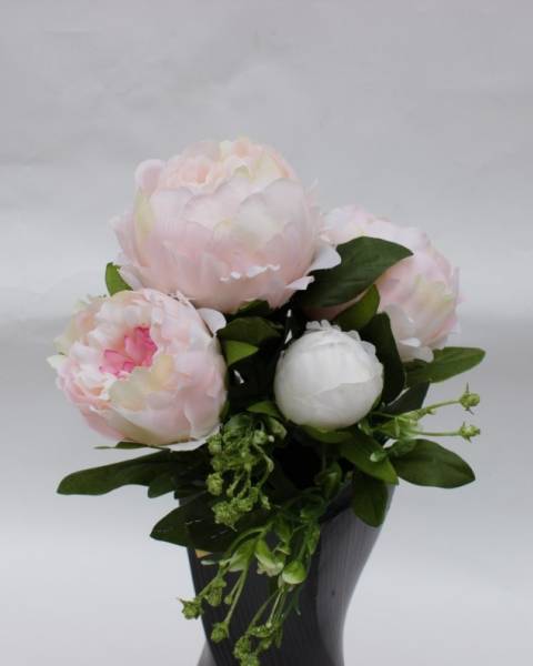 Букет из Пионов