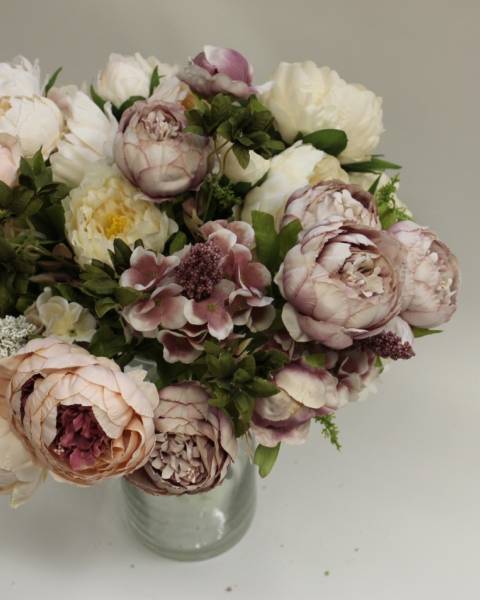 Букет пионов