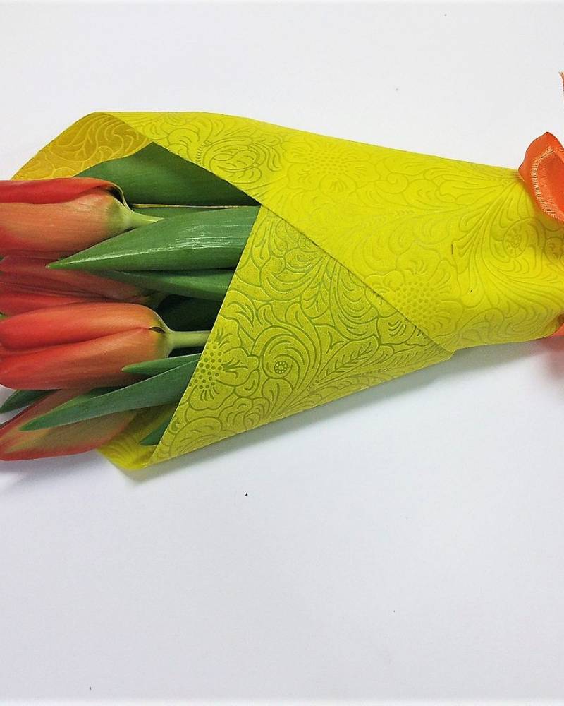 Букет из 5 тюльпанов